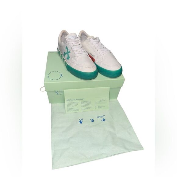 EUC IN BOX OFF WHITE Vulcanized canvas white & green Low White sneakers sz 38 - Picture 1 of 12